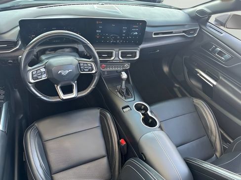 Used 2025 Ford Mustang Premium RWD image 15
