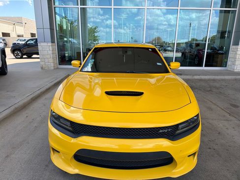 Used 2017 Dodge Charger R/T Scat Pack w/ Beats Audio Group RWD image 25