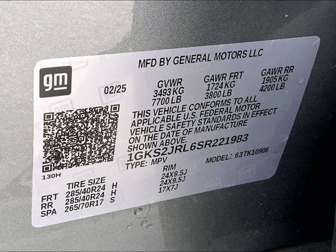Used 2025 GMC Yukon XL Denali w/ Denali Reserve Package AWD/4WD image 33