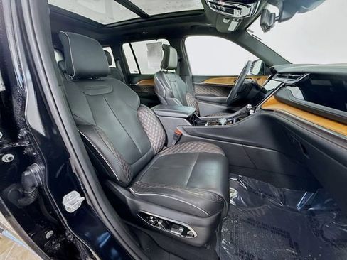 Used 2023 Jeep Grand Cherokee Summit image 30