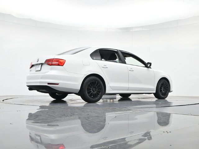 Used 2015 Volkswagen Jetta S FWD image 32