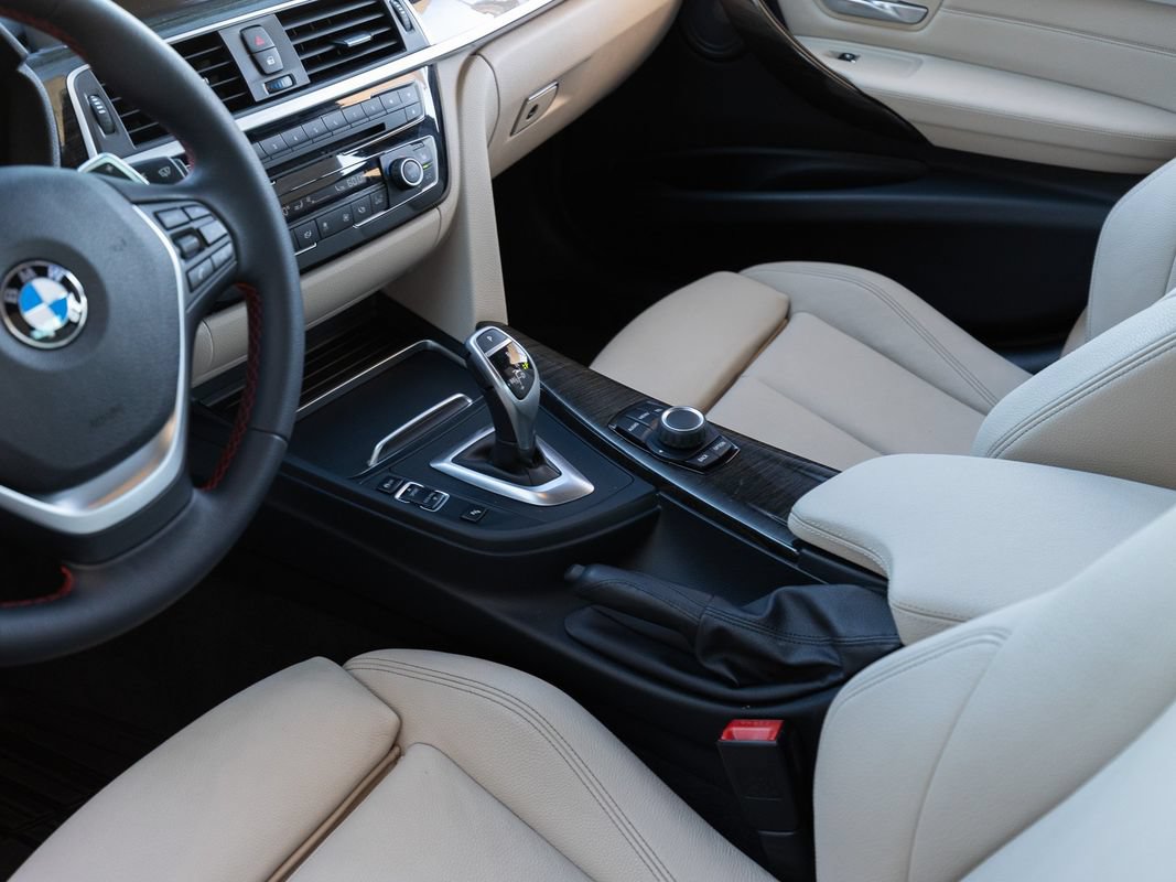 Used 2017 BMW 330i Sedan RWD image 33