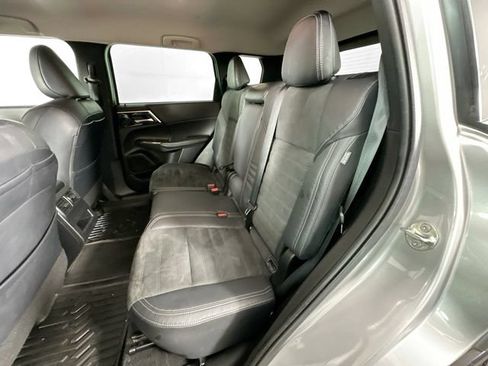 Used 2022 Mitsubishi Outlander SE AWD/4WD image 25