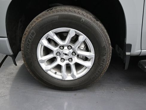 Used 2024 Chevrolet Silverado 1500 RST image 9