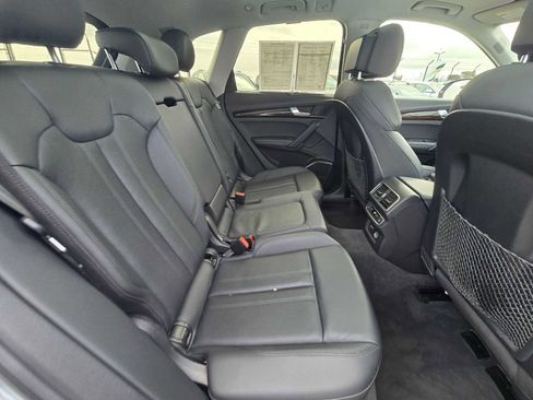 Used 2019 Audi Q5 2.0T Premium Plus w/ Premium Plus Package image 14