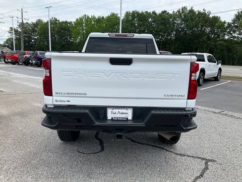 Used 2022 Chevrolet Silverado 2500 Custom w/ Custom Value Package AWD/4WD image 21