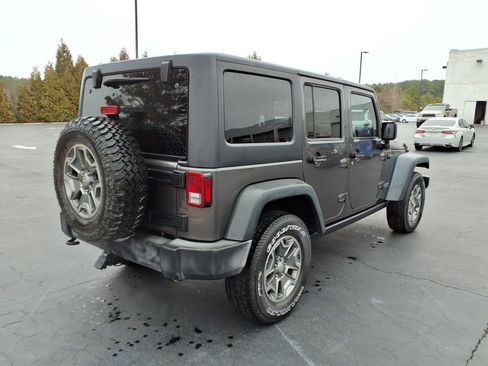 Used 2016 Jeep Wrangler Unlimited Rubicon w/ Connectivity Group image 3