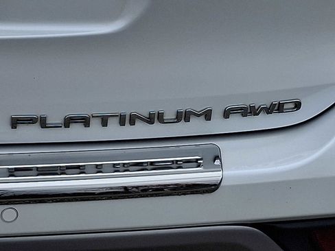 Certified 2022 Toyota Highlander Platinum image 38