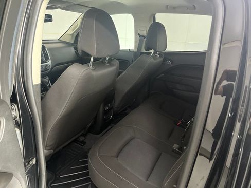 Used 2022 Chevrolet Colorado LT AWD/4WD image 24