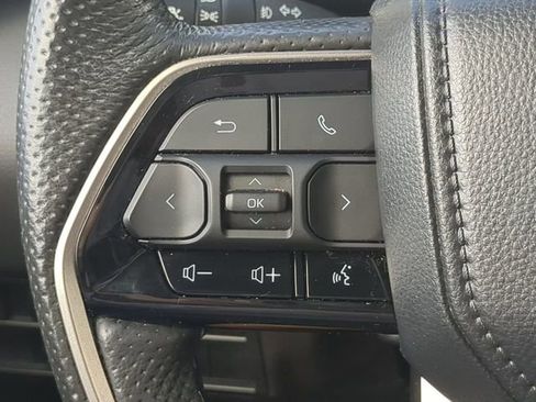 Used 2024 Toyota Tundra Limited AWD/4WD image 24