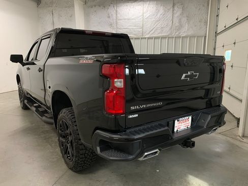 Used 2026 Chevrolet Silverado 1500 LT Trail Boss w/ LT Trail Boss Premium Package AWD/4WD image 6