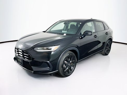 Used 2025 Honda HR-V Sport image 3