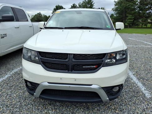 Used 2020 Dodge Journey Crossroad FWD image 5