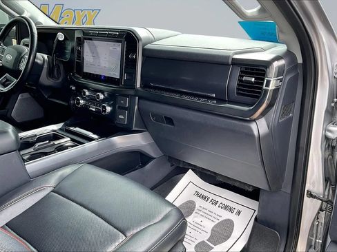 Used 2023 Ford F250 Lariat w/ Sport Appearance Package AWD/4WD image 31