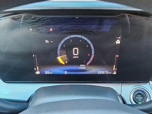 Used 2025 Chevrolet Trax LT image 11