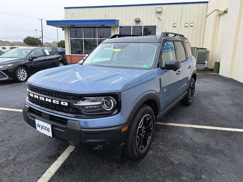 New 2025 Ford Bronco Sport Outer Banks w/ Outer Banks Tech Package+ image 3