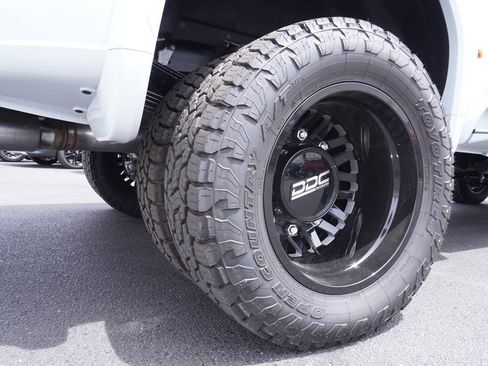 New 2026 GMC Sierra 3500 Denali Ultimate AWD/4WD image 6