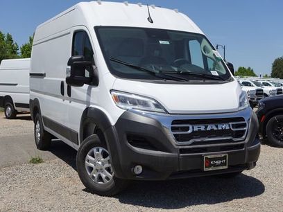 New 2025 RAM ProMaster 2500 w/ Quick Order Package 22G SLT
