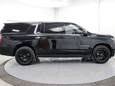 Used 2022 Chevrolet Suburban High Country AWD/4WD image 8