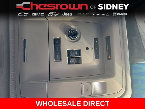 Used 2015 Chevrolet Suburban LTZ AWD/4WD image 24