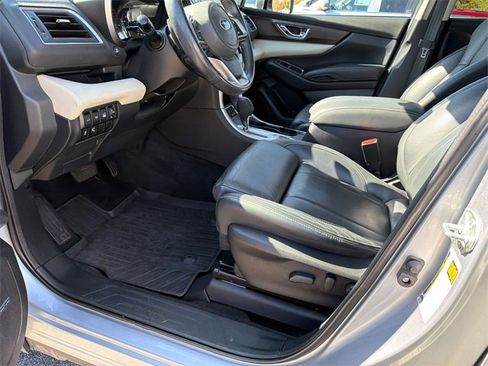 Used 2022 Subaru Ascent Touring image 9
