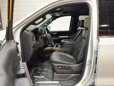 Certified 2022 Chevrolet Silverado 1500 High Country w/ Technology Package image 15