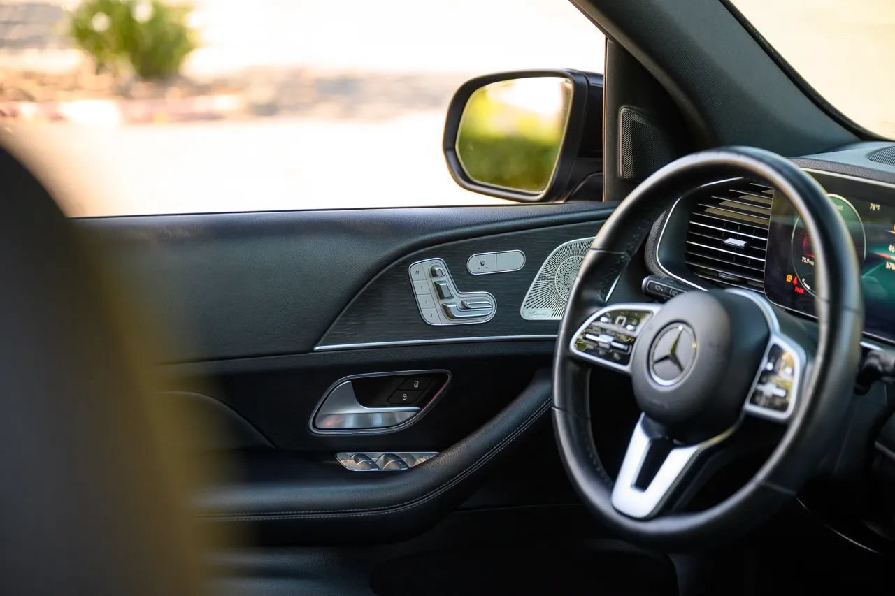 Used 2021 Mercedes-Benz GLE 350 w/ Premium Package image 23
