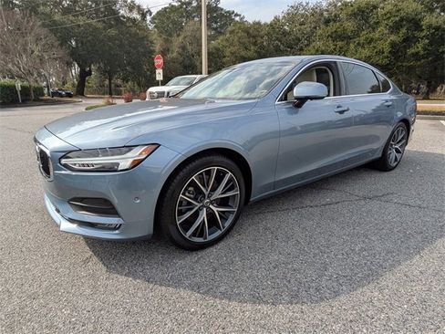 Used 2018 Volvo S90 T5 Momentum w/ Convenience Package image 8