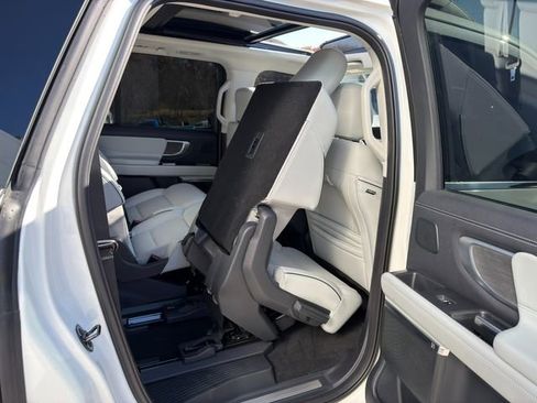 Used 2025 Ford Expedition Max Platinum w/ Platinum Ultimate Package image 13