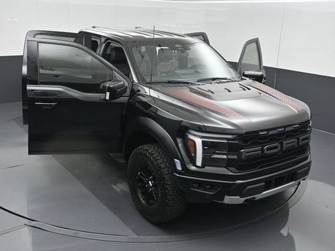 Used 2025 Ford F150 Raptor AWD/4WD image 56