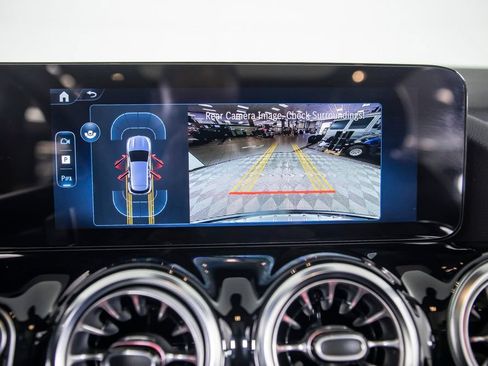 Used 2025 Mercedes-Benz GLA 35 AMG 4MATIC image 29