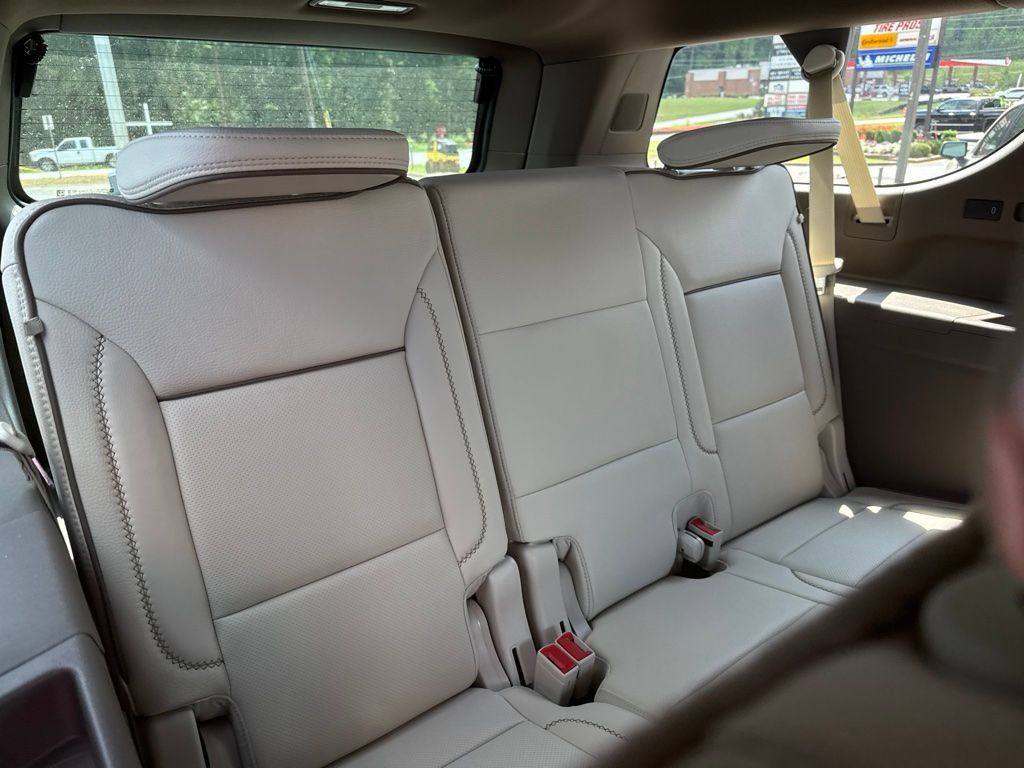Used 2026 GMC Yukon XL Denali w/ Sun & Power Step Package RWD image 11