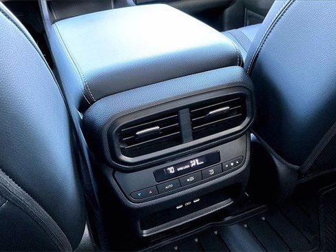 Certified 2025 Honda Pilot EX-L image 10