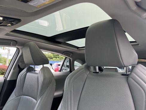 Used 2021 Toyota Venza Limited w/ Advanced Technology Package AWD/4WD image 24