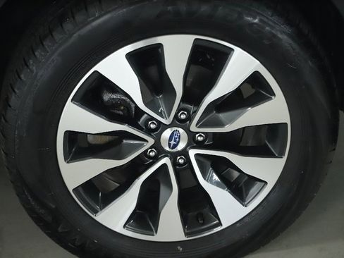 Certified 2023 Subaru Outback Limited XT image 10