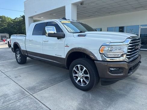 Used 2023 RAM 2500 Limited AWD/4WD image 1
