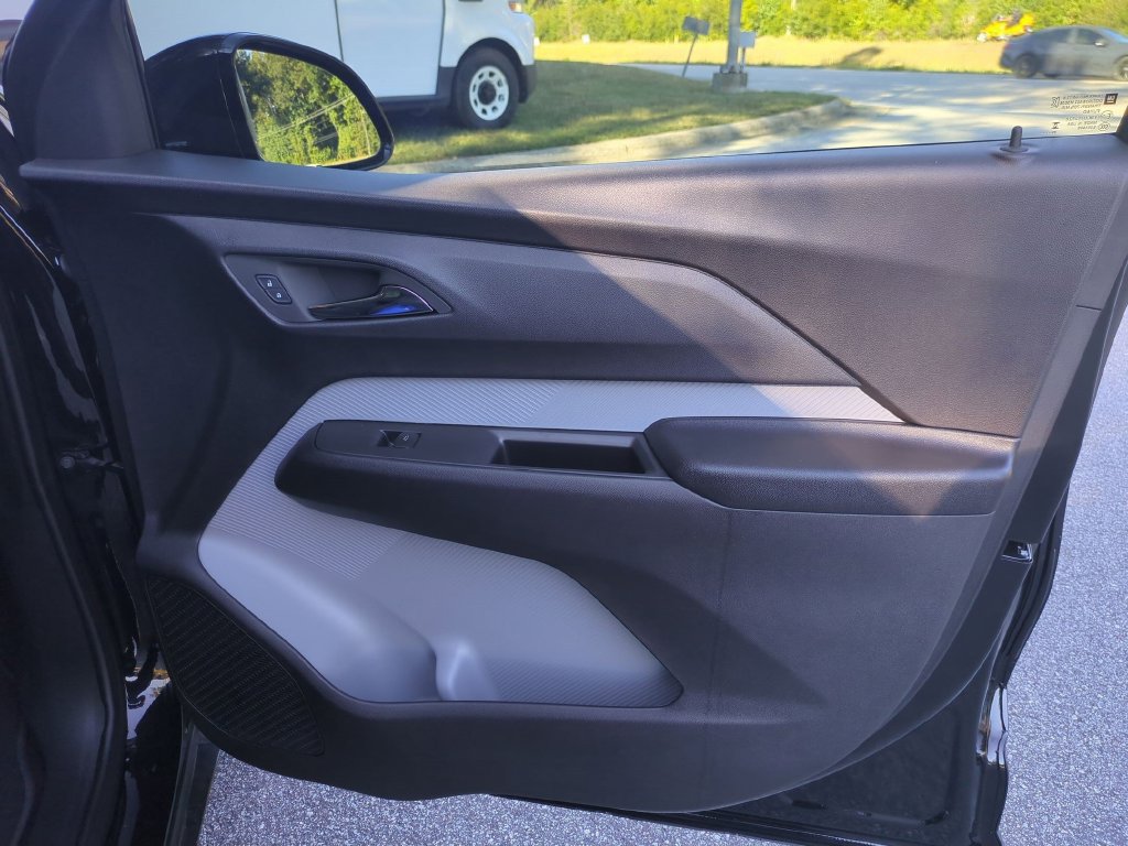 New 2027 Chevrolet Bolt LT w/ Comfort Package FWD image 33