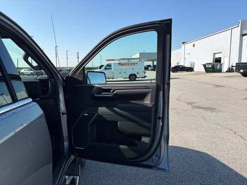 Used 2025 GMC Sierra 1500 SLT w/ SLT Premium Package AWD/4WD image 41