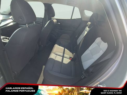 Used 2024 Chevrolet Trax LS w/ LS Convenience Package FWD image 23