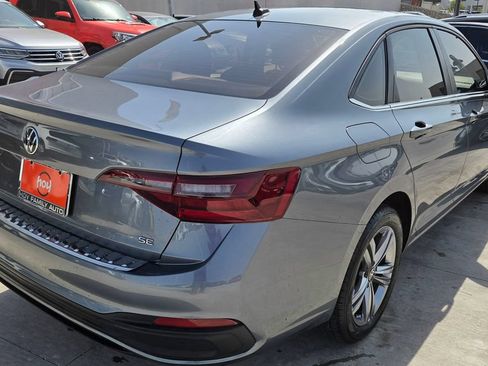 Used 2023 Volkswagen Jetta SE FWD image 8