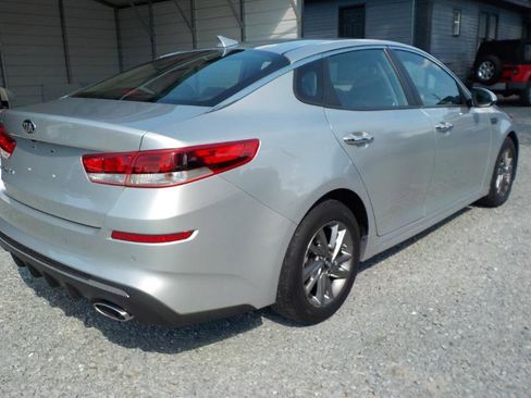 Used 2019 Kia Optima LX image 5