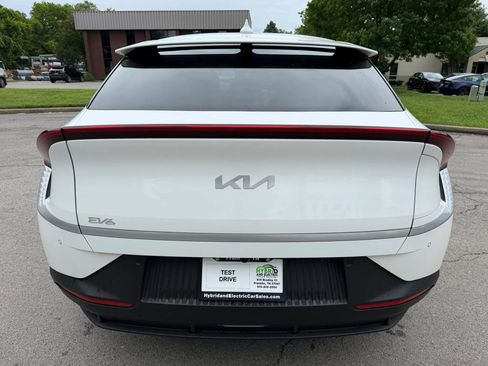 Used 2024 Kia EV6 Light RWD image 10
