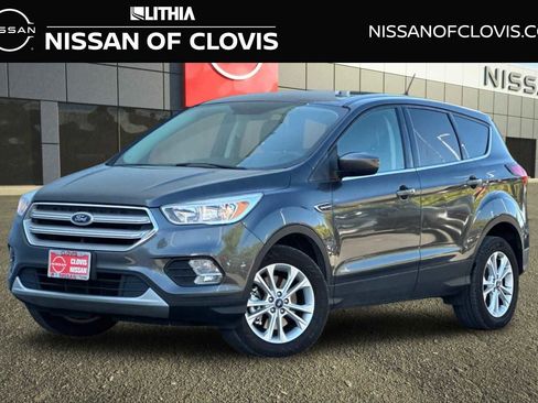 Used 2019 Ford Escape SE image 1