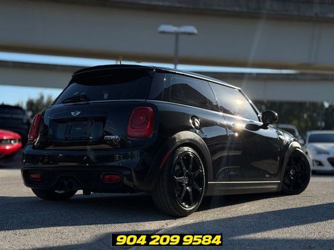 Used 2017 MINI Cooper S FWD image 8
