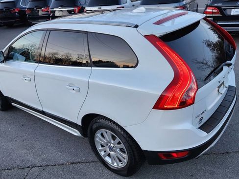 Used 2010 Volvo XC60 T6 image 11