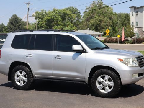 Used 2008 Toyota Land Cruiser AWD/4WD image 2
