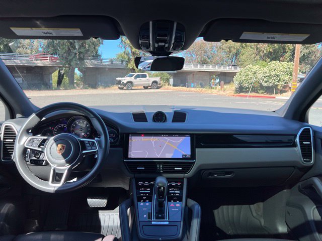 Used 2020 Porsche Cayenne AWD/4WD image 18