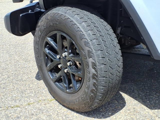 Used 2023 Jeep Gladiator Sport AWD/4WD image 9