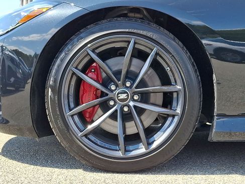 Used 2024 Nissan Z Performance w/ Floor Mat Package RWD image 9