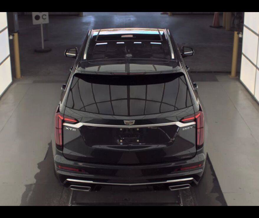 Used 2022 Cadillac XT6 Luxury FWD image 10